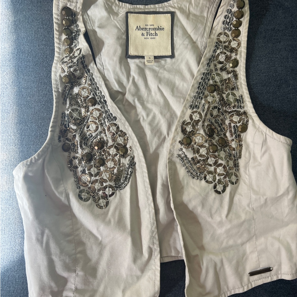 A&F vest